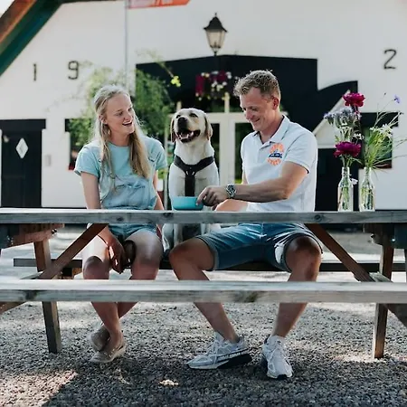 Holiday home Huisdiervriendelijk Houten In Het *