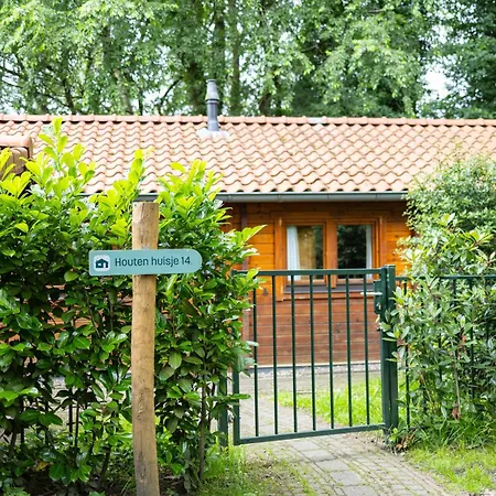 Huisdiervriendelijk Houten In Het Vakantiehuis Epe