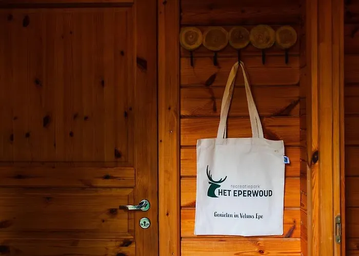 Semesterbostad Huisdiervriendelijk Houten In Het Epe