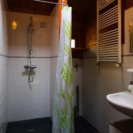Semesterbostad Huisdiervriendelijk Houten In Het *