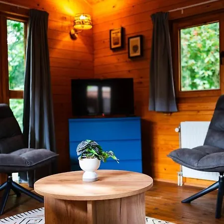 Huisdiervriendelijk Houten In Het Semesterbostad